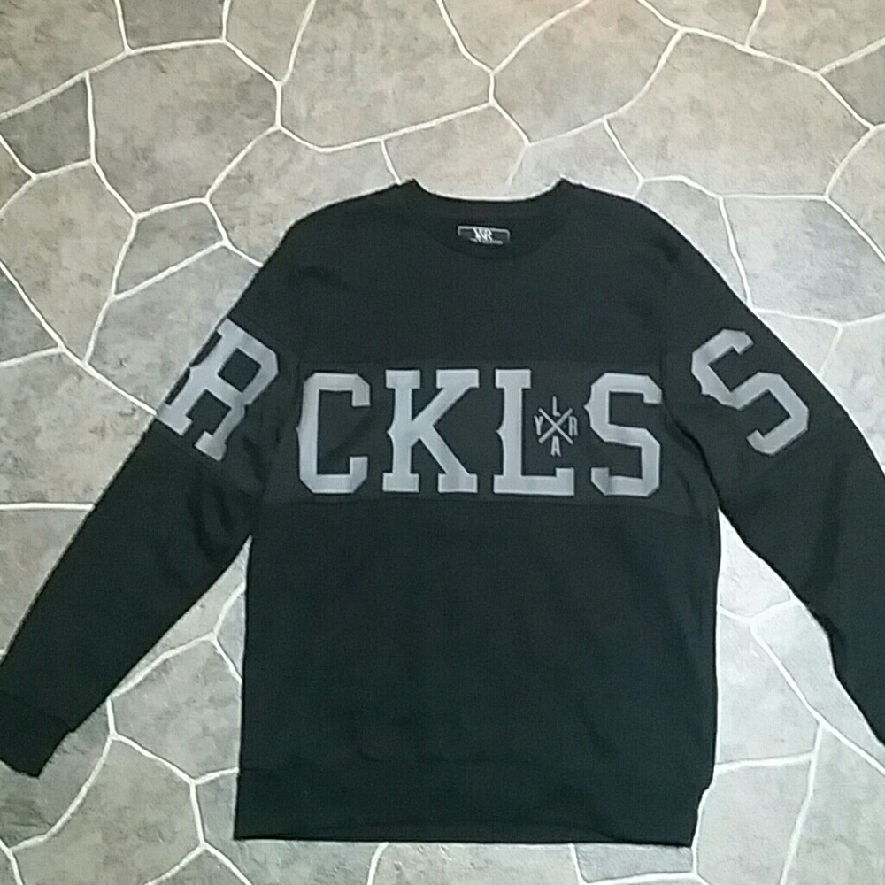 Mens Size L Young and Reckless sweatshirt NWOT